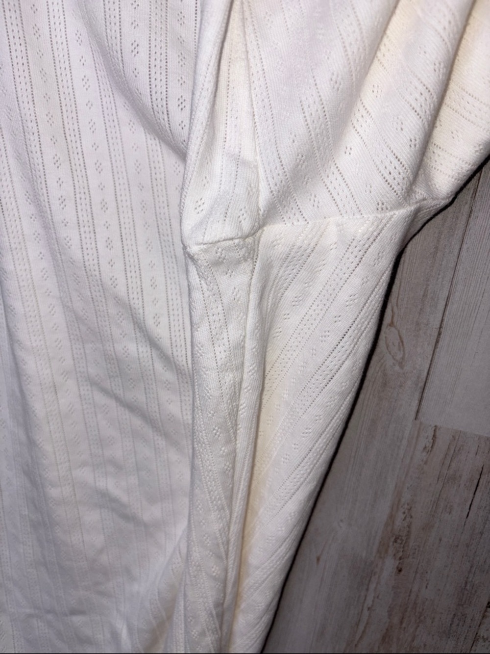 Old Navy High Waisted Pointtelle Knit Lettuce Hem Crop Lounge Pants in Cream 3X - Picture 10 of 13